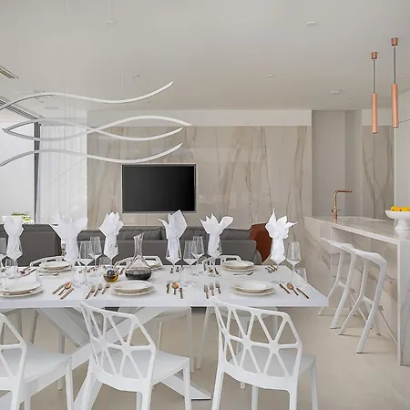 Spectacular 4 Bedrooms Sunrise Breath-taking تروغير