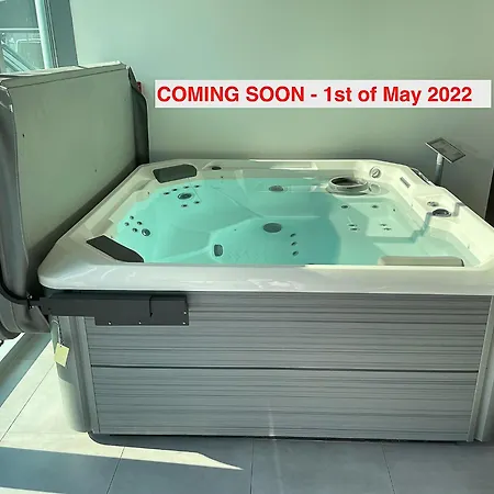 Spectacular 4 Bedrooms Sunrise Breath-taking فيلة تروغير