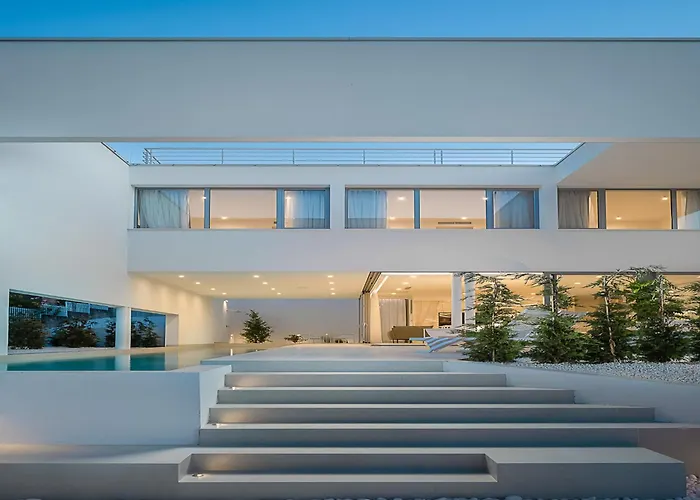 Spectacular 4 Bedrooms Sunrise Breath-taking Τρογκίρ