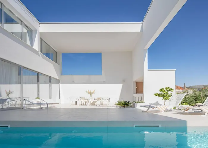Spectacular 4 Bedrooms Sunrise Breath-taking Βίλα