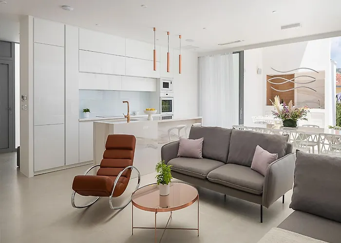 Spectacular 4 Bedrooms Sunrise Breath-taking * Τρογκίρ