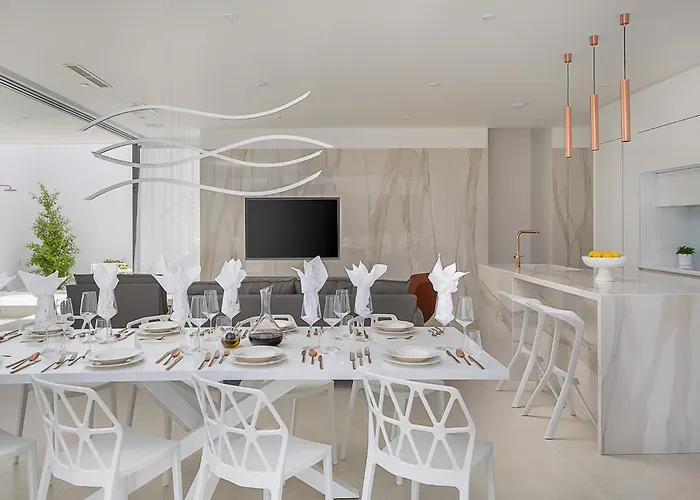 Spectacular 4 Bedrooms Sunrise Breath-taking 特罗吉尔