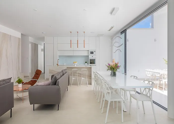 别墅 Spectacular 4 Bedrooms Sunrise Breath-taking 特罗吉尔