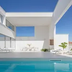Sunrise: Sea Views And Heated Pool Vila