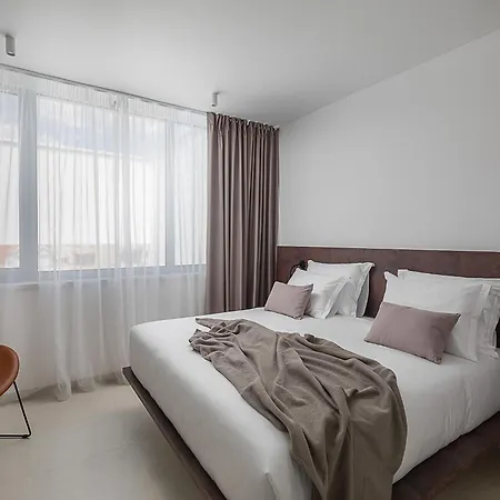 Sunrise: Sea Views And Heated Pool Vila Trogir